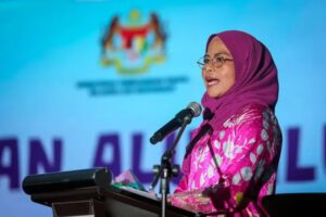 Bộ trưởng Trồng trọt và Hàng hoá Malaysia phát biểu tại POC 2026 ở Kuala Lumpur về triển vọng dầu cọ năm 2026.Nguồn ảnh: The Star Online