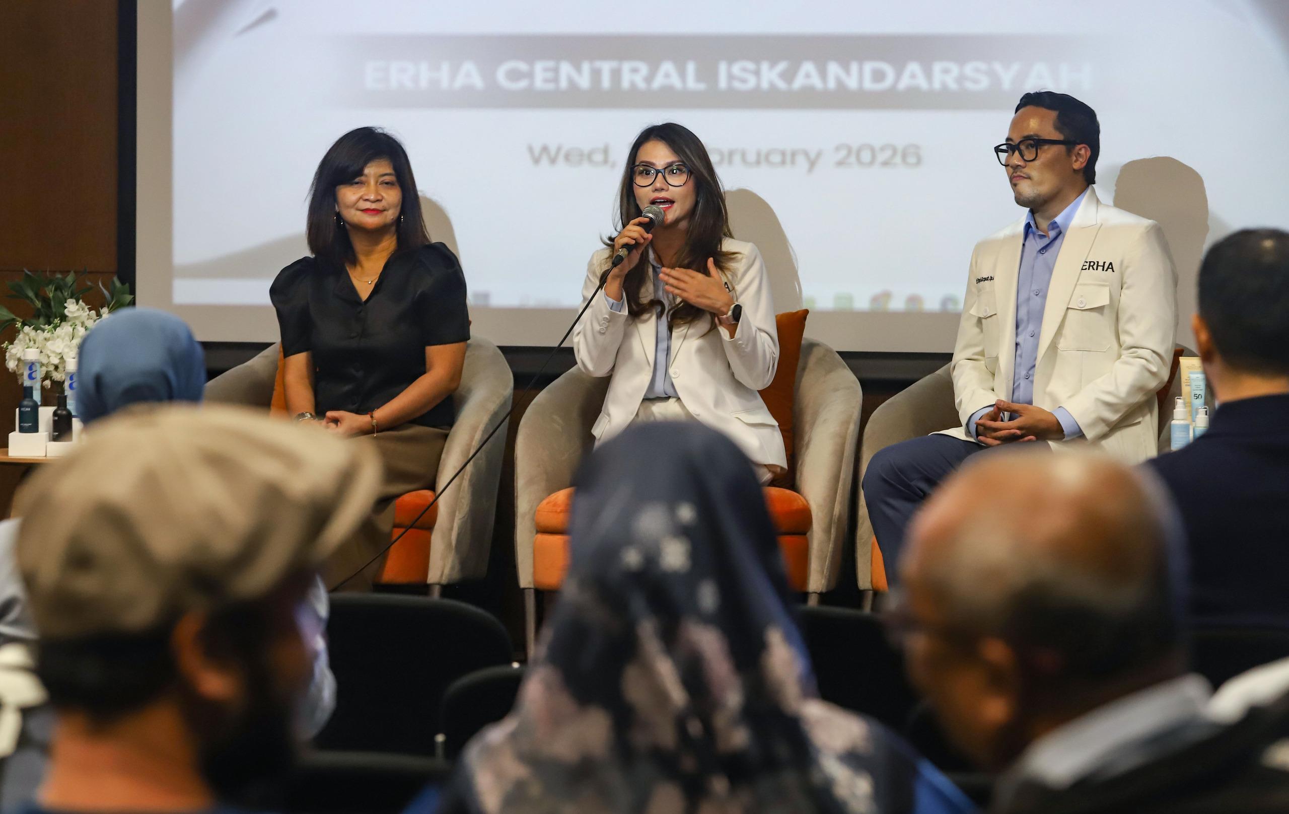Đại diện ERHA Skincare phát biểu tại sự kiện ở ERHA Central Iskandarsyah (tháng 2/2026).Nguồn ảnh:EmitenNews