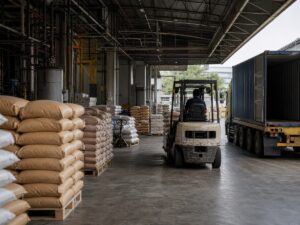 PPI Malaysia tăng mạnh khiến doanh nghiệp sản xuất phải rà lại giá nguyên liệu và hợp đồng.