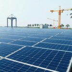 Công trường lắp đặt tấm pin quang điện quy mô lớn tại Indonesia, liên quan mục tiêu 100 GW điện mặt trời Indonesia