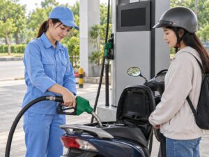 Dự thảo nghị định xăng dầu trình Chính phủ: thương nhân tự quyết giá, công bố trước 30 phút Ảnh: Minh họa tin tức